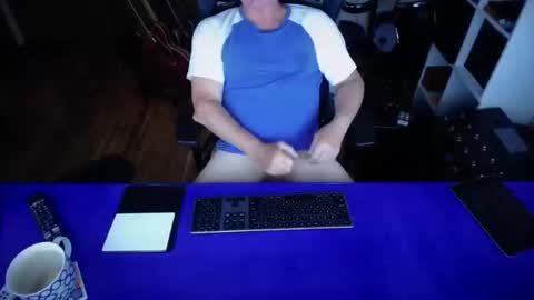 guesswhatigot2 online show from 02/26/25, 11:52