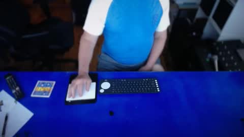 guesswhatigot2 online show from 11/15/25, 02:53