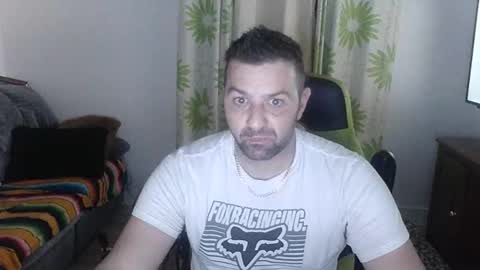 guillaume666286050 online show from 04/26/26, 08:12