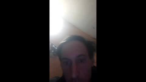 guisoaaaa online show from 05/17/26, 04:32