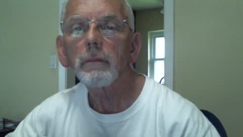 Snapshot of gulfcoast1952 chatting on 12/07/24, 09:11 Roy online show from 12/07/24, 09:11
