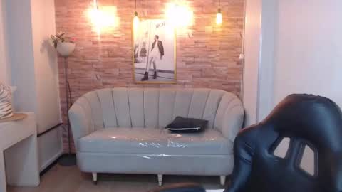 Snapshot of gumball_b chatting on 09/24/25, 03:21 gumball_b online show from 09/24/25, 03:21