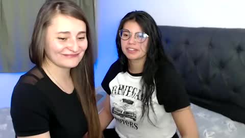 Snapshot of gumball_room chatting on 12/31/24, 09:50 Vane blonde and Hazell black hair online show from 12/31/24, 09:50