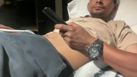 Snapshot of gumbywanna chatting on 06/23/26, 02:20 gumbywanna online show from 06/23/26, 02:20