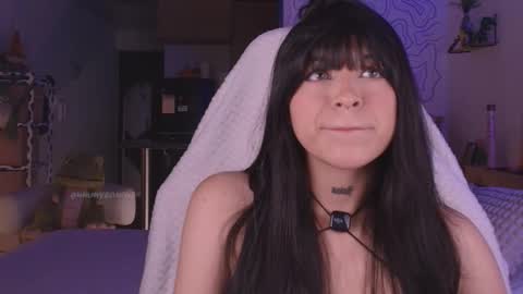 Snapshot of gummysaurus chatting on 04/27/26, 12:19 S online show from 04/27/26, 12:19