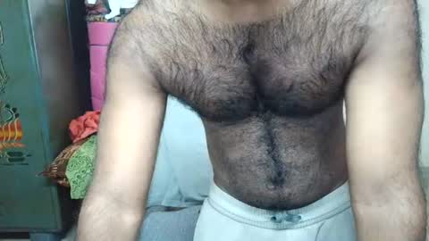 Snapshot of guru95497 chatting on 07/12/26, 07:32 guru95497 online show from 07/12/26, 07:32