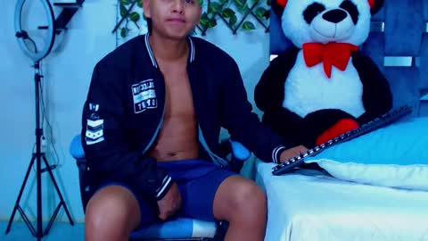 Hakim online show from 11/09/25, 03:10