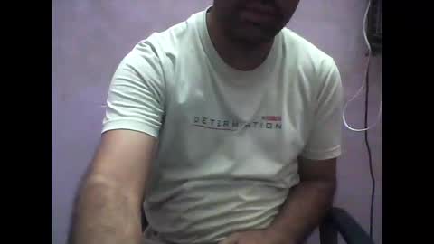 Snapshot of gury9476 chatting on 10/22/25, 10:59 Preet online show from 10/22/25, 10:59