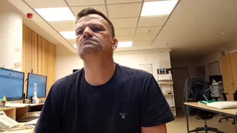 Snapshot of guschidick chatting on 11/08/25, 03:18 guschidick online show from 11/08/25, 03:18