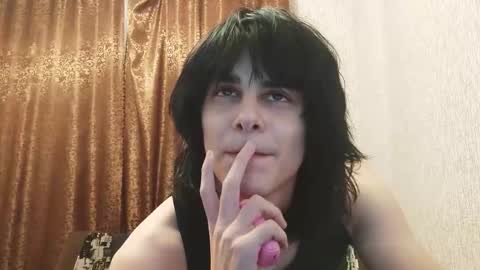 Snapshot of gushill_ chatting on 11/20/25, 11:48 gushill_ online show from 11/20/25, 11:48