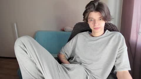 guy_liam1 online show from 03/07/25, 02:12