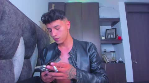 Gabriel online show from 01/12/25, 02:03