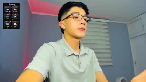 Snapshot of guy_veryhot1 chatting on 11/21/25, 04:33 onlyfans kevin garcia s online show from 11/21/25, 04:33