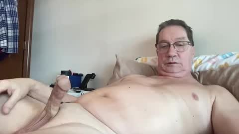 Snapshot of gwashere4u chatting on 02/24/25, 01:42 gwashere4u online show from 02/24/25, 01:42