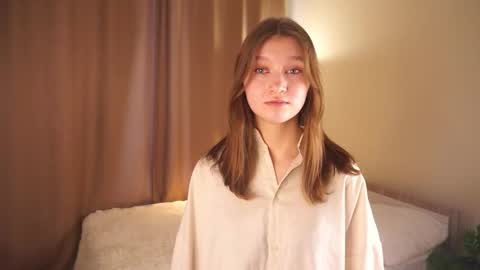 Molly online show from 12/16/25, 06:07