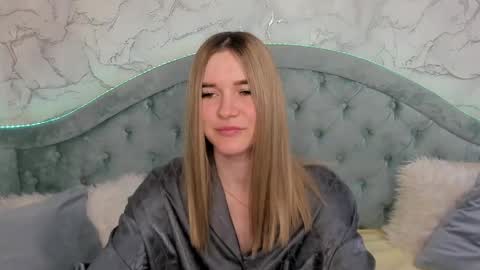 Snapshot of gwensmitt chatting on 06/02/26, 10:34 gwensmitt online show from 06/02/26, 10:34