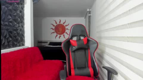 Snapshot of gwyneth_paltrow chatting on 02/12/25, 03:40 online show from 02/12/25, 03:40