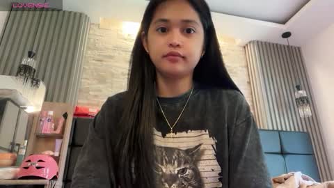 Gwyn online show from 03/30/26, 01:28