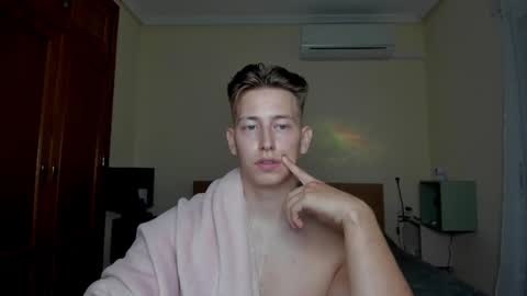 Oliver online show from 03/04/25, 12:50