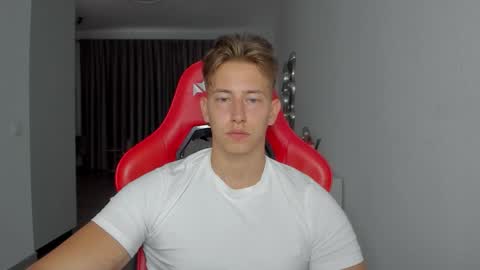 Oliver online show from 10/24/25, 09:28