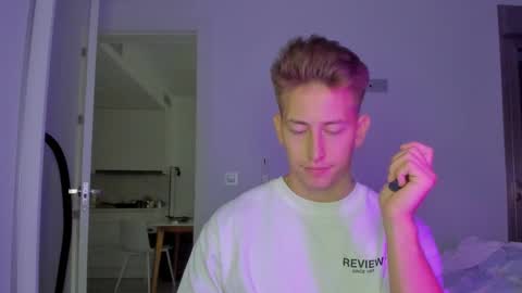 Oliver online show from 12/21/25, 03:52