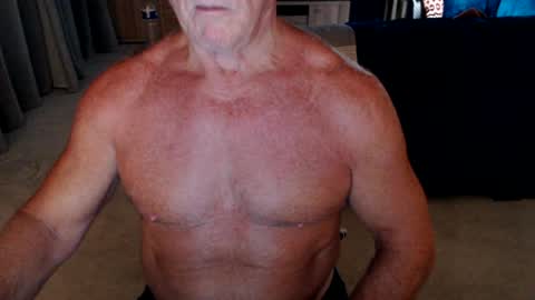 Snapshot of gymguyuk28 chatting on 07/16/26, 09:43 Gymguy online show from 07/16/26, 09:43