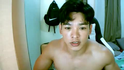 Snapshot of gymnasmenos chatting on 03/14/26, 04:51 AJ online show from 03/14/26, 04:51