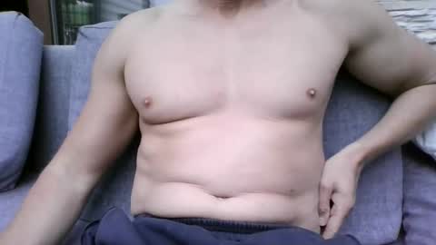 Snapshot of gymxxx_ chatting on 05/12/26, 06:05 gymxxx_ online show from 05/12/26, 06:05