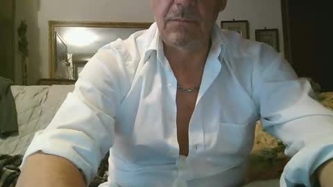 Snapshot of gyrdy chatting on 12/18/24, 04:06 gyrdy online show from 12/18/24, 04:06