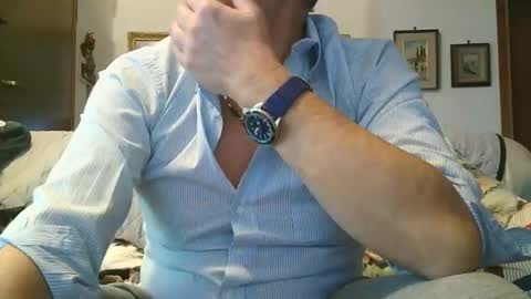Snapshot of gyrdy chatting on 12/22/24, 03:00 gyrdy online show from 12/22/24, 03:00
