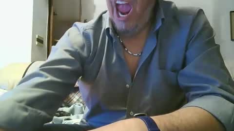 Snapshot of gyrdy chatting on 01/01/25, 05:00 gyrdy online show from 01/01/25, 05:00