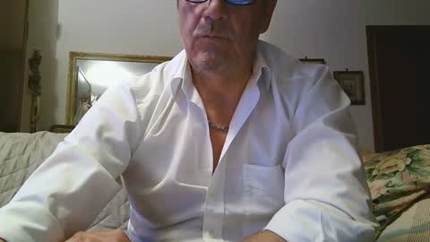 Snapshot of gyrdy chatting on 01/03/25, 05:42 gyrdy online show from 01/03/25, 05:42