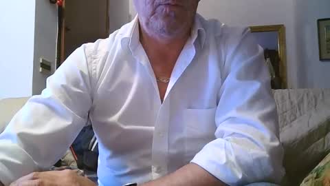 Snapshot of gyrdy chatting on 01/04/25, 05:58 gyrdy online show from 01/04/25, 05:58