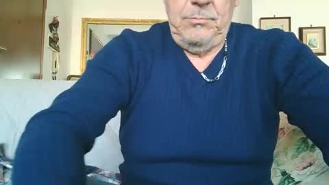 Snapshot of gyrdy chatting on 03/09/25, 01:37 gyrdy online show from 03/09/25, 01:37