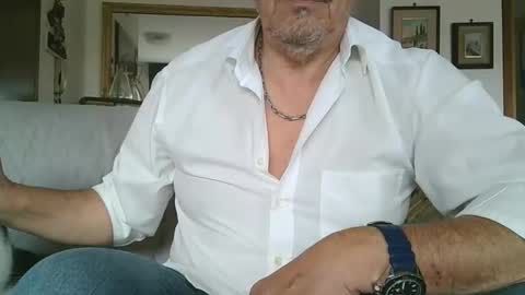 Snapshot of gyrdy chatting on 03/10/25, 02:26 gyrdy online show from 03/10/25, 02:26