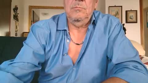 Snapshot of gyrdy chatting on 10/19/25, 03:12 gyrdy online show from 10/19/25, 03:12