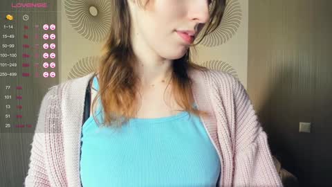 Snapshot of h0lyangel chatting on 12/21/24, 11:44 Kelly Lilly online show from 12/21/24, 11:44