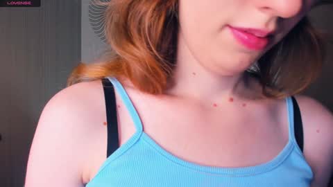 Snapshot of h0lyangel chatting on 01/14/25, 06:45 Kelly Lilly online show from 01/14/25, 06:45