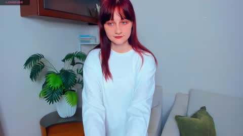 Snapshot of h0lyangel chatting on 10/10/25, 06:51 Kelly Lilly online show from 10/10/25, 06:51