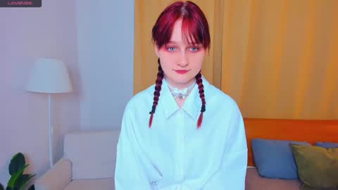 Snapshot of h0lyangel chatting on 10/21/25, 06:41 Kelly Lilly online show from 10/21/25, 06:41