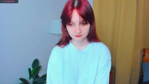 Snapshot of h0lyangel chatting on 11/02/25, 06:43 Kelly Lilly online show from 11/02/25, 06:43