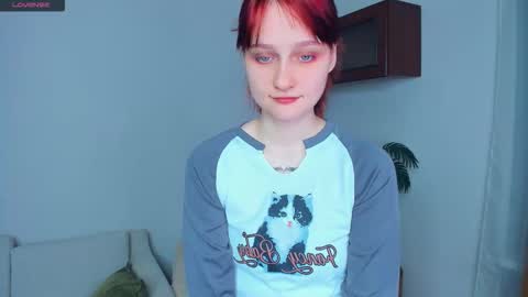 Snapshot of h0lyangel chatting on 11/15/25, 06:48 Kelly Lilly online show from 11/15/25, 06:48