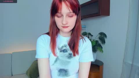 Snapshot of h0lyangel chatting on 11/25/25, 06:41 Kelly Lilly online show from 11/25/25, 06:41