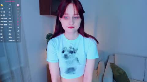 Snapshot of h0lyangel chatting on 12/16/25, 06:46 Kelly Lilly online show from 12/16/25, 06:46