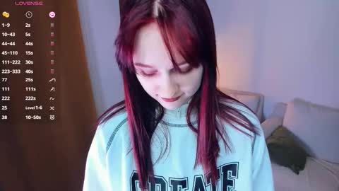 Kelly  Lilly online show from 02/04/26, 06:47