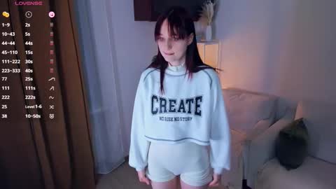 Kelly  Lilly online show from 02/08/26, 06:55