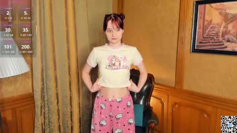Snapshot of h0lyangel chatting on 04/26/26, 08:17 Kelly Lilly online show from 04/26/26, 08:17