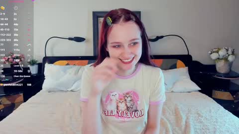Snapshot of h0lyangel chatting on 05/27/26, 01:57 Kelly Lilly online show from 05/27/26, 01:57