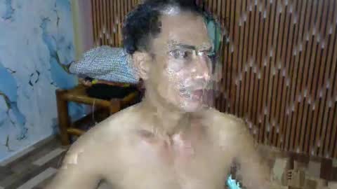 Snapshot of h0t2xh0ry chatting on 09/18/25, 12:29 Rue online show from 09/18/25, 12:29