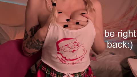 Lana online show from 01/11/25, 08:10